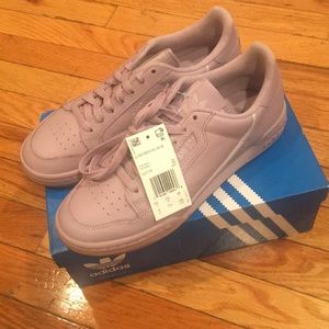 ADIDAS WOMEN SNEAKERS (LAVENDER) SIZE 8